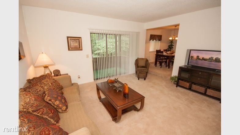Primary Photo - 4607 Peachtree Place Pky
