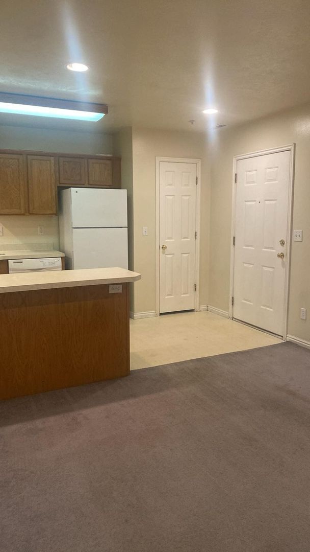 Foto del edificio - Great One Bedroom near Provo Rec Center, Utah Valley Hospital, and BYU! | Available April 1st