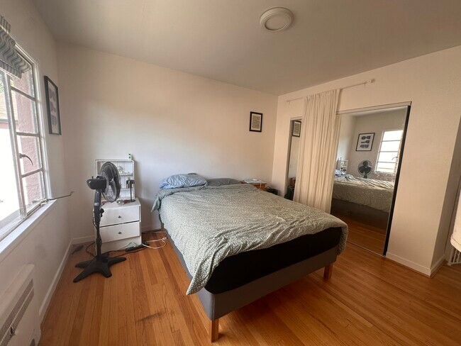 Photo du bâtiment - 2105 W 47th Ave