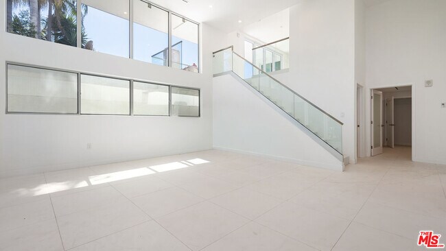 Foto del edificio - 621 Kings Rd