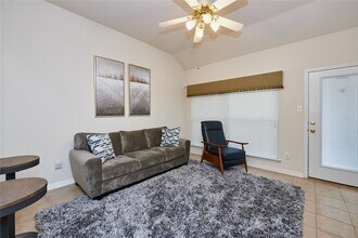 Building Photo - 22 W Greenhill Terrace Pl