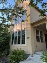 Building Photo - 10257 S Clarks Hill Dr