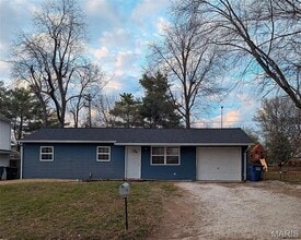 Building Photo - 17 Warsen Ave