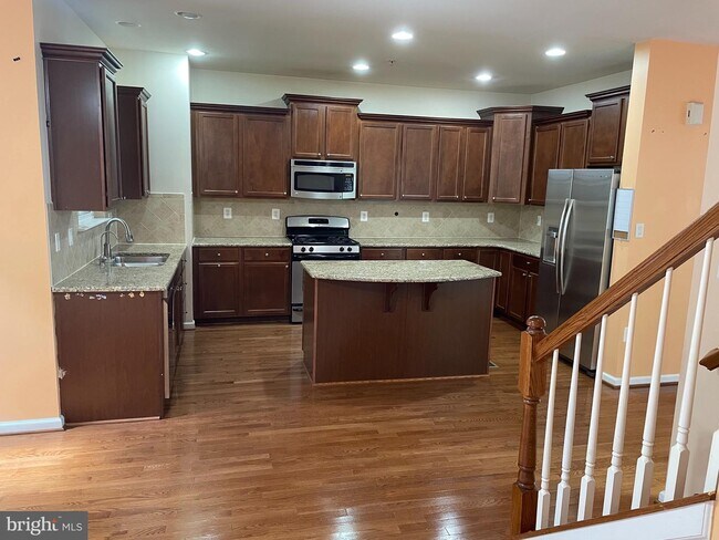 Foto del edificio - 13422 Roberts Tavern Ct