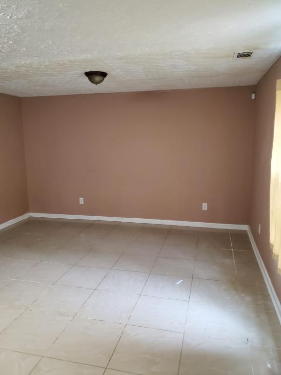 Building Photo - 8457 Moultrie Dr