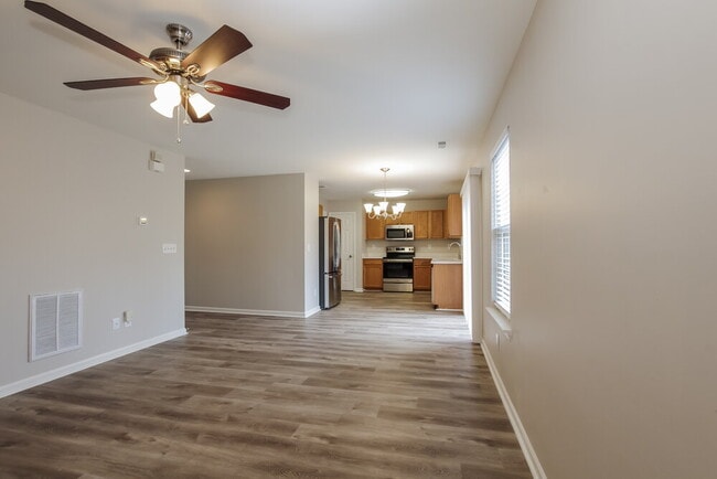 Foto del edificio - 937 Grass Hollow Ct