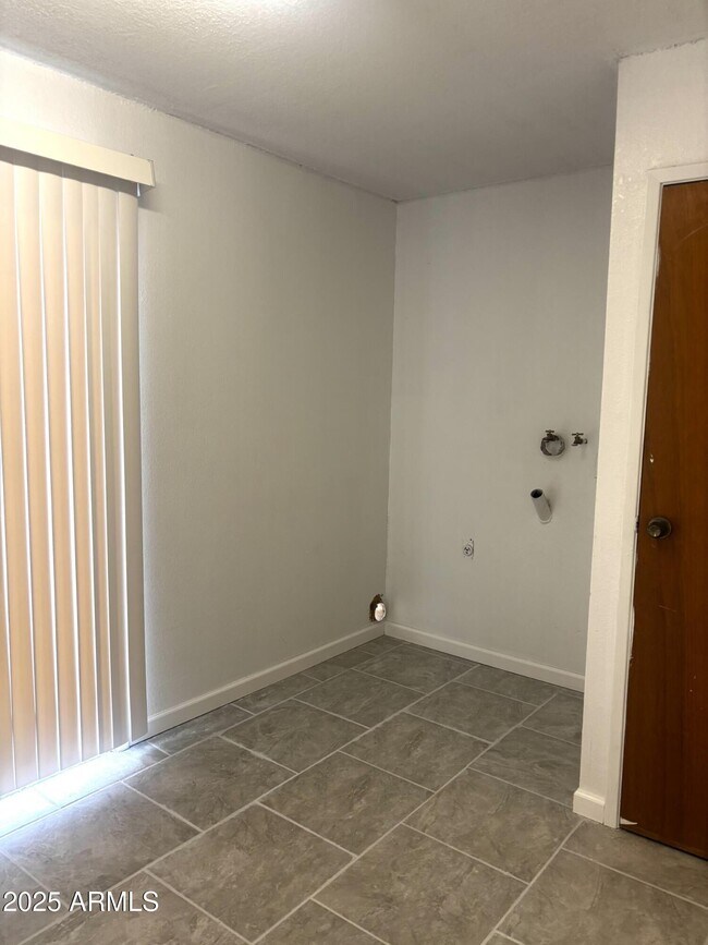 Foto del edificio - 2135 Hohokam Dr