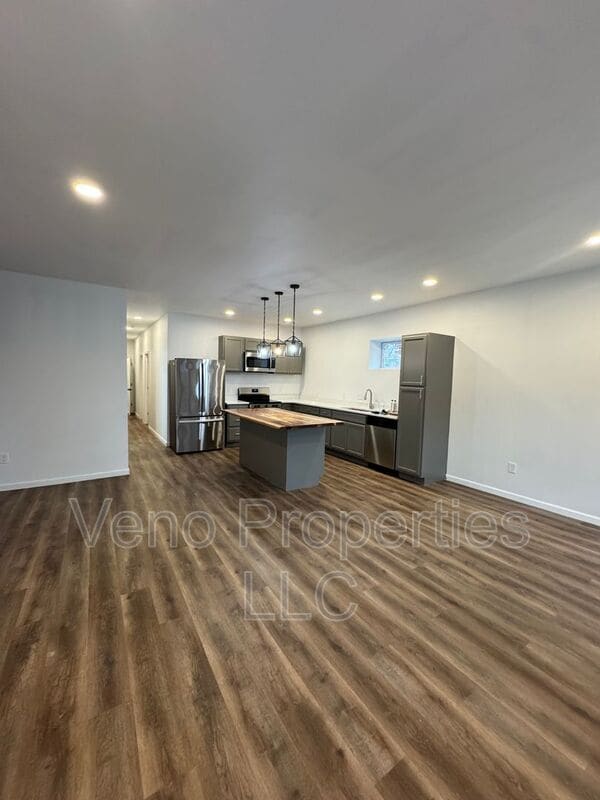 Foto del edificio - 351 4th St