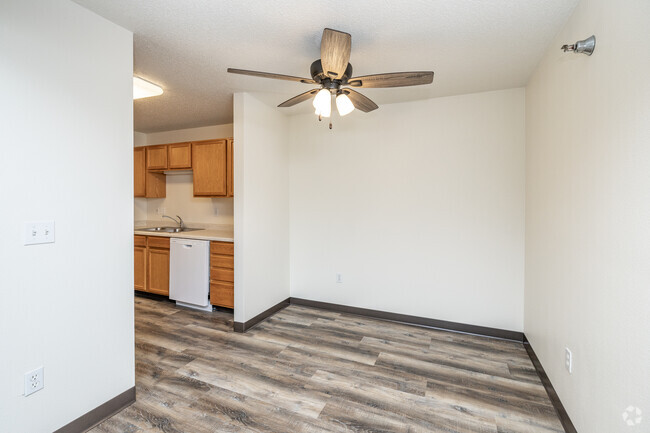 2BR, 2BA - 1,064SF - Dining Room - Kodiak Apartments