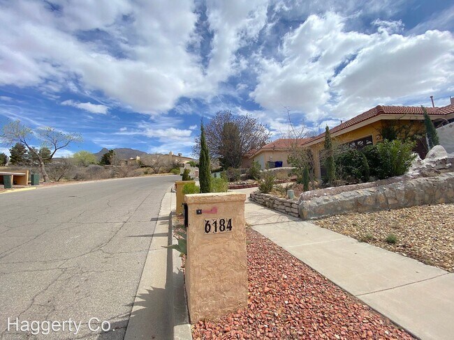Building Photo - 2 br, 2 bath House - 6184 Los Robles