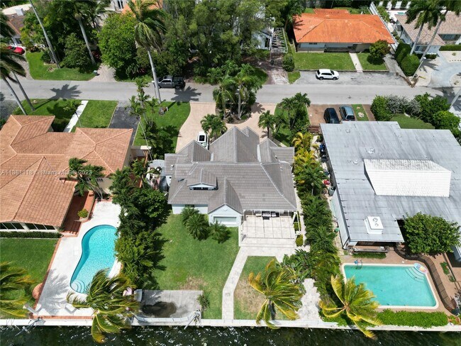 Foto del edificio - 7601 Beach View Dr