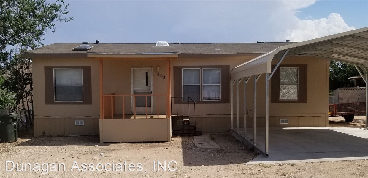 Primary Photo - 3 br, 2 bath House - 1203 W. Tansill