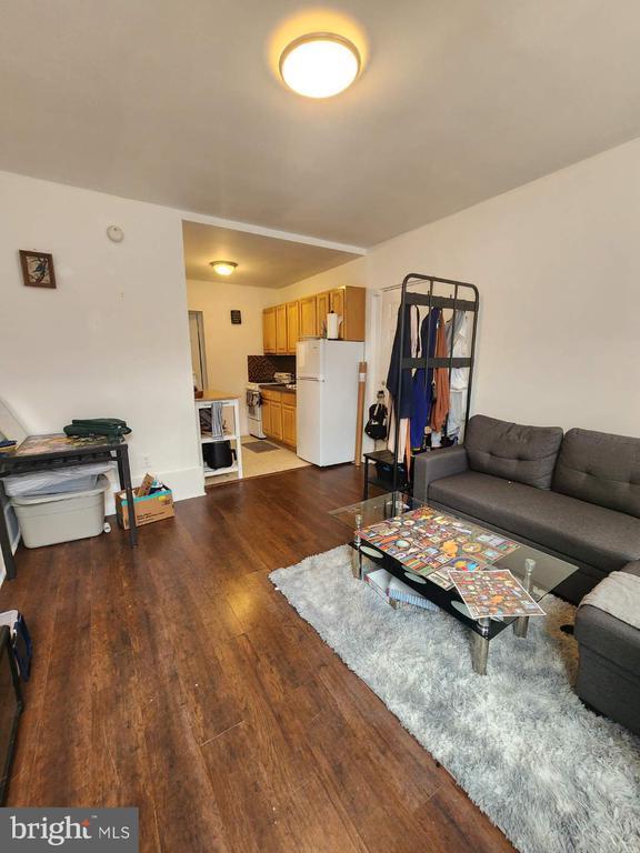 Foto del edificio - 38 N 40th St