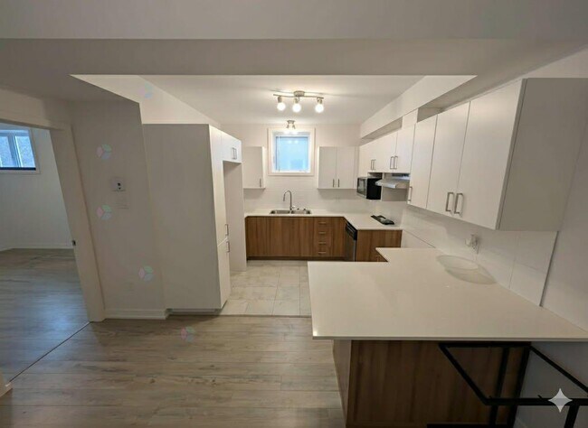 Building Photo - 37 Bd Lorrain