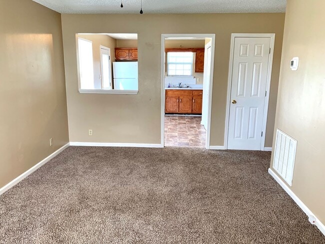 Building Photo - 101 Grant Ave