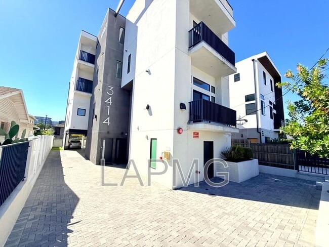 Foto del edificio - 3414 London St