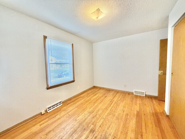 Foto del edificio - 625 Vera Ct