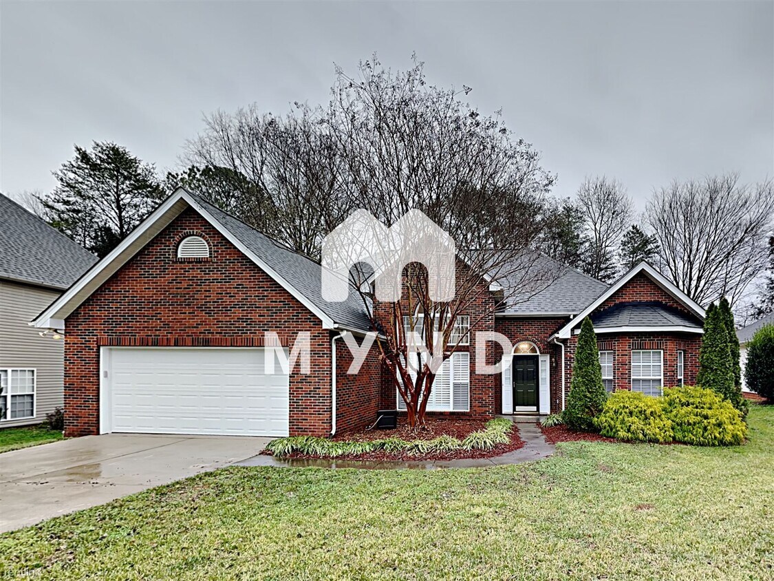 Foto principal - 3 br, 2 bath House - 4788 Lauren Glen St NW