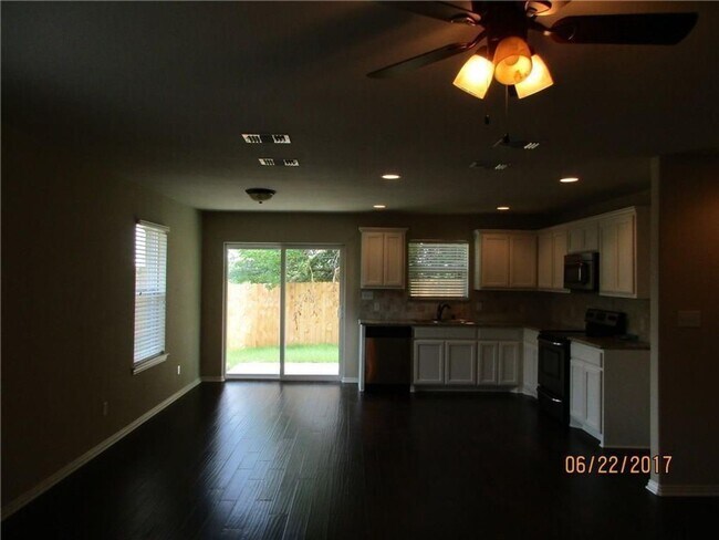 Building Photo - Gorgeous House for rent in Sherman!