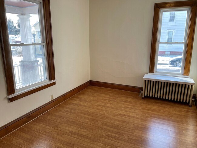 Foto del edificio - 3 BR/1.5 Bath Single Family Home in Frostburg