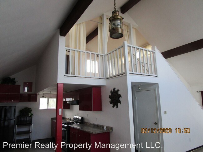 Building Photo - 2 br, 2 bath House - 401 W Bonge