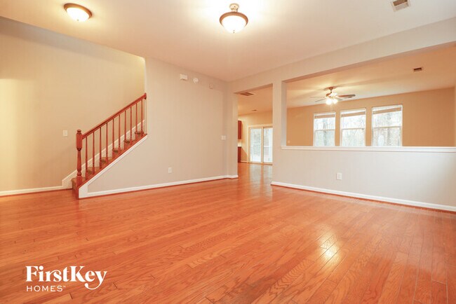 Foto del edificio - 140 Graduate Ln