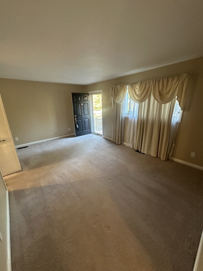 Building Photo - 1926 Boaz Rd