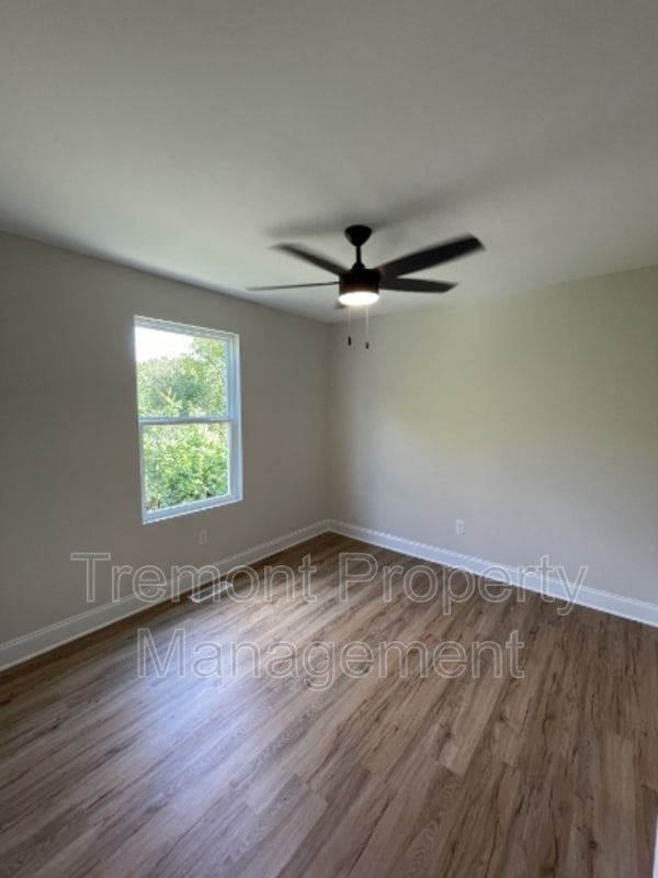 Foto del edificio - 1310 E 36th St