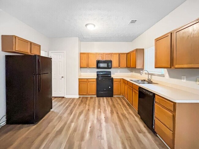 Building Photo - 6092 Sageview Ct