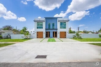 Building Photo - 320 Florida Blvd