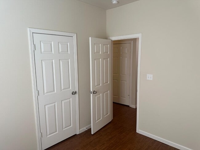 Foto del edificio - 17 Rock Creek Dr