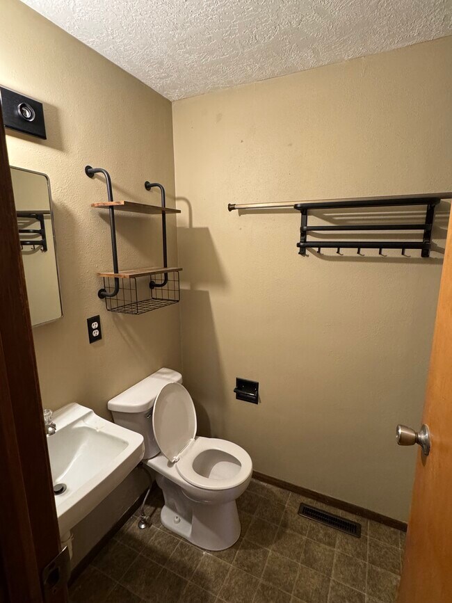 Foto del edificio - 2809 E Pearl St