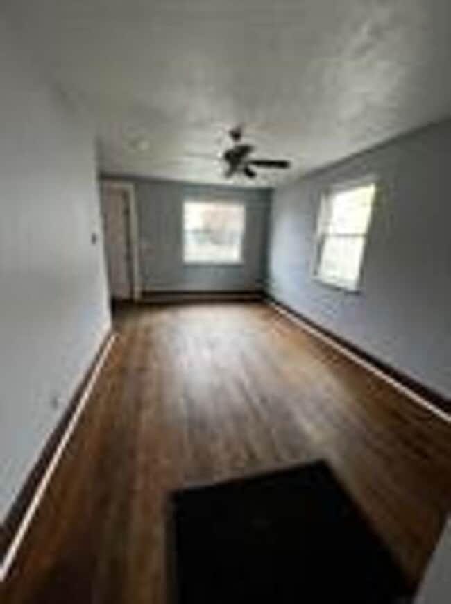 Foto del edificio - 1313 Fletcher Ave