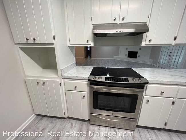 Foto del edificio - 4 br, 3 bath House - 5 Dunwoody Circle