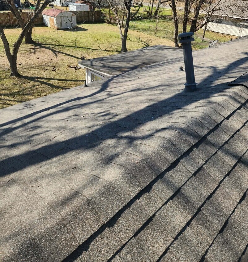 Foto del edificio - 1403 Sanders St