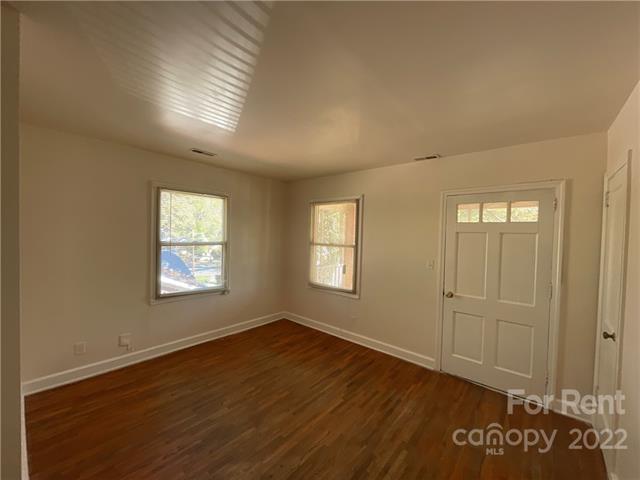 Building Photo - 2729 Bancroft St