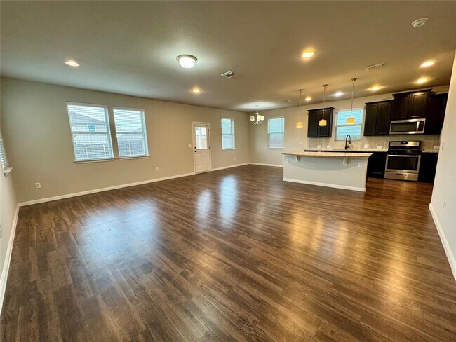 Foto del edificio - 219 Wapiti Rd