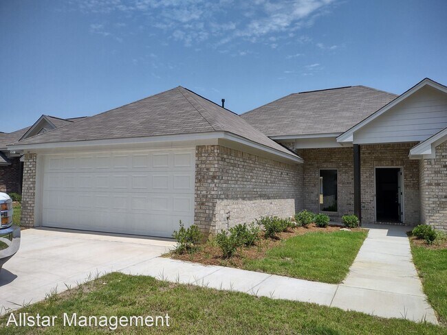 Building Photo - 4 br, 2 bath House - 560 Silver Hill Drive