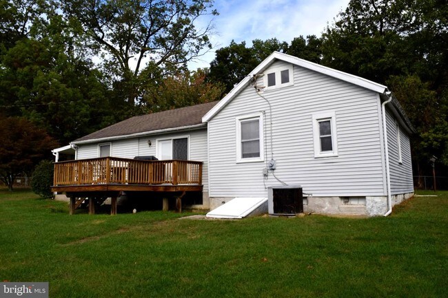 Building Photo - 1622 Bennett St