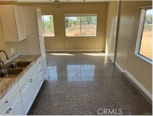 Foto del edificio - 26371 Ironwood Ave