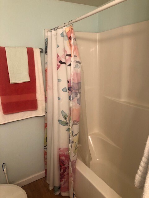 Bathroom - 211 N Apple St
