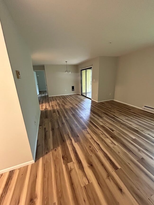 Building Photo - 67 Overlook Way