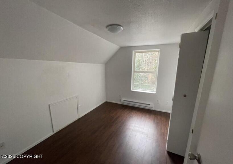 Building Photo - 21 Creek St