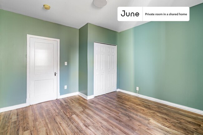 Building Photo - Private bedroom in 2 bed/1 bath Home