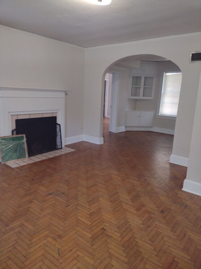 Photo - 215 NE Blvd Townhome