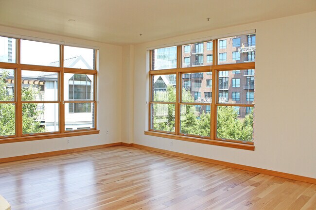 Foto del edificio - 820 NW 12th Ave