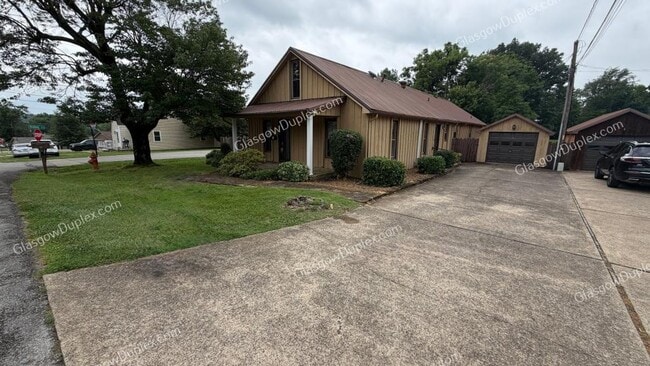 Building Photo - 107 Floral Dr