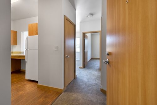 Foto del edificio - 1011 S Weller St