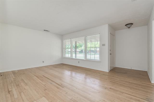 Building Photo - 9405 Forest Hills Blvd