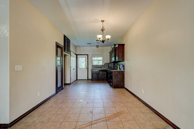 Foto del edificio - 2221 W Utah Ave